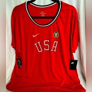 New Women’s Nike Team USA T-Shirt, Red, 2X